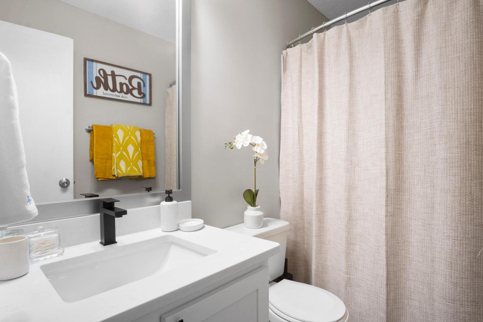 The Mooresville Nest: 2Br/2Ba Home Away From Home Luaran gambar